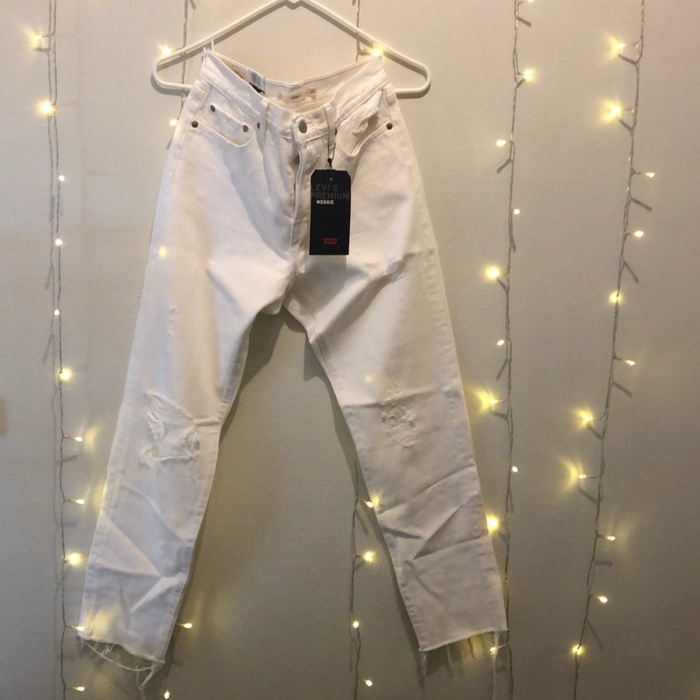 Levi’s “Wedgie” High Rise